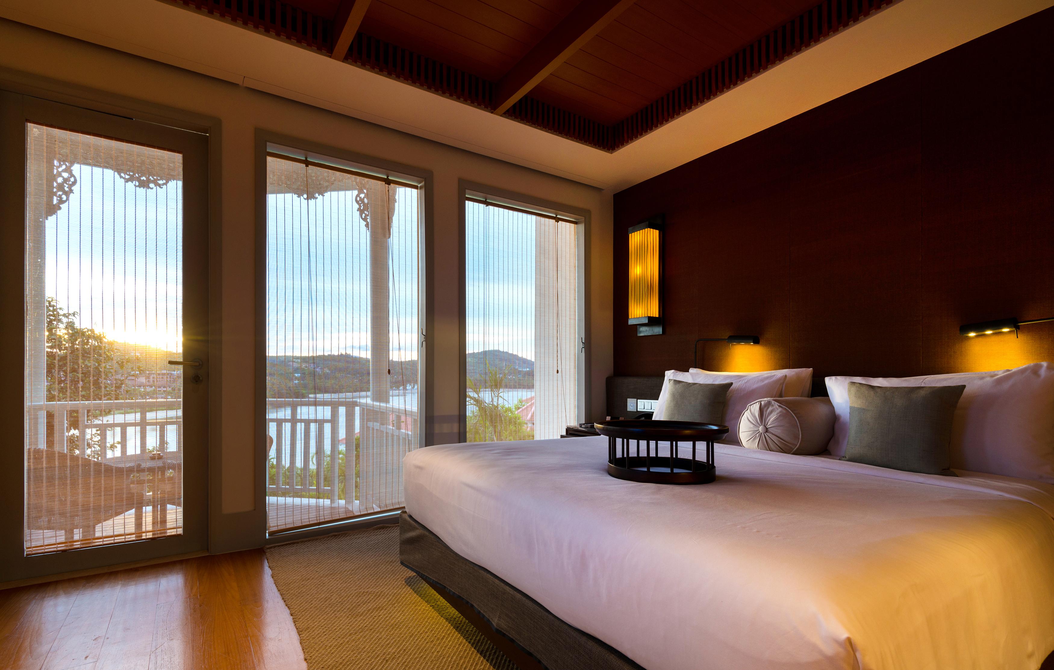 Amatara Welleisure Resort Cape Panwa Bagian luar foto A bedroom at the hotel