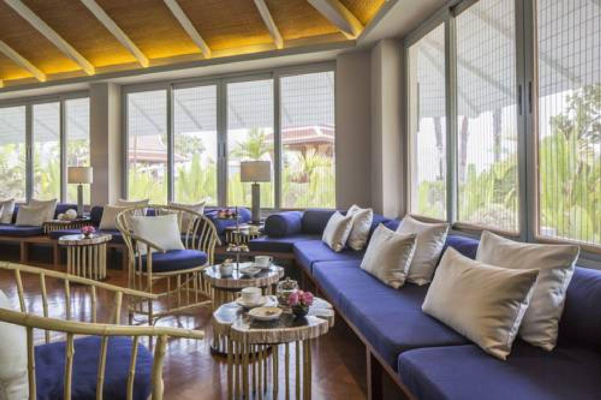 Amatara Welleisure Resort Cape Panwa Bagian luar foto The Lounge at the hotel