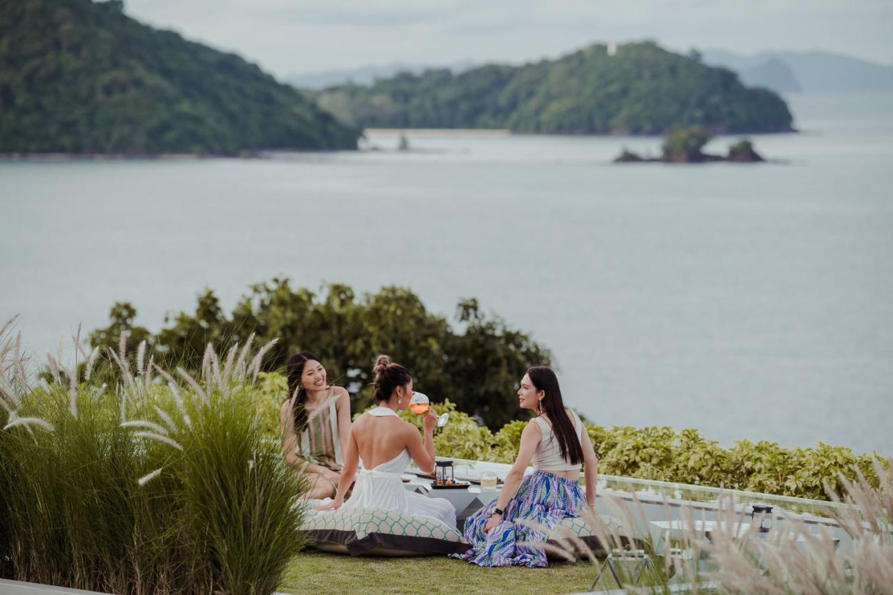Amatara Welleisure Resort Cape Panwa Bagian luar foto A picnic in Cebu, Philippines