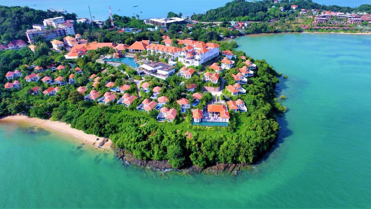 Amatara Welleisure Resort Cape Panwa Bagian luar foto Aerial view of the resort